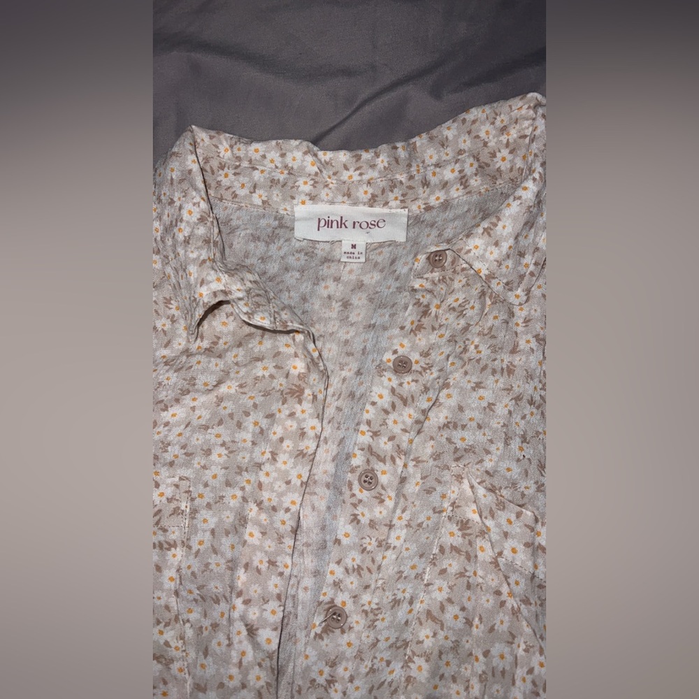 Medium button down shirt - Picture 8 of 10